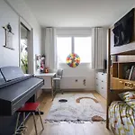 Family Nest With Sacré-coeur&eiffel Tower View