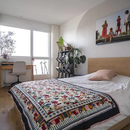 Apartament Family Nest With Sacre-coeur And Eiffel Tower View