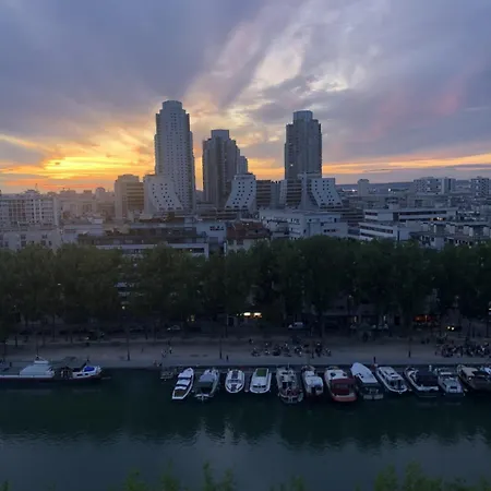 Apartament Family Nest With Sacre-coeur And Eiffel Tower View