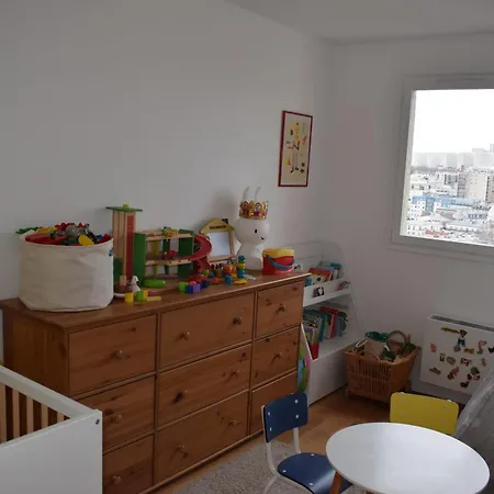 Apartament Family Nest With Sacre-coeur And Eiffel Tower View